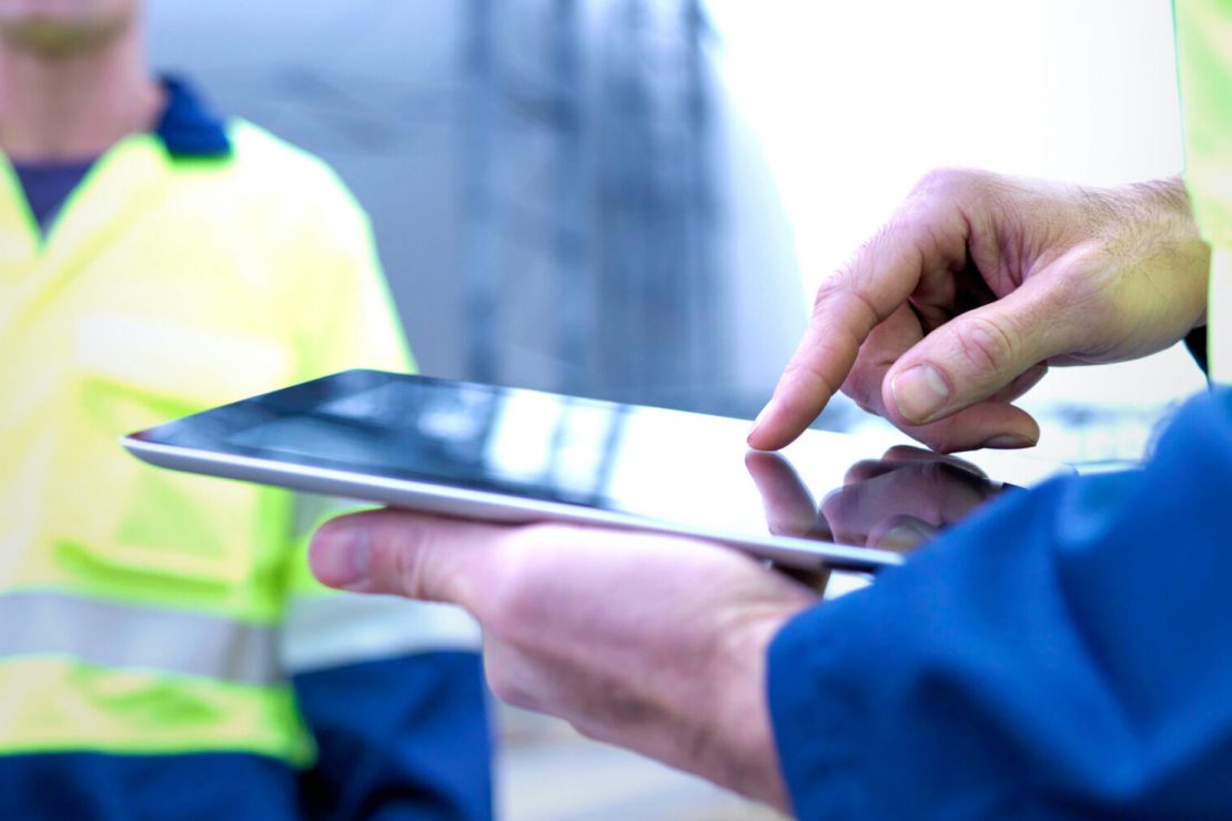  Improve Salesforce’s Efficiency and Productivity with Mobile Field Service Management Software